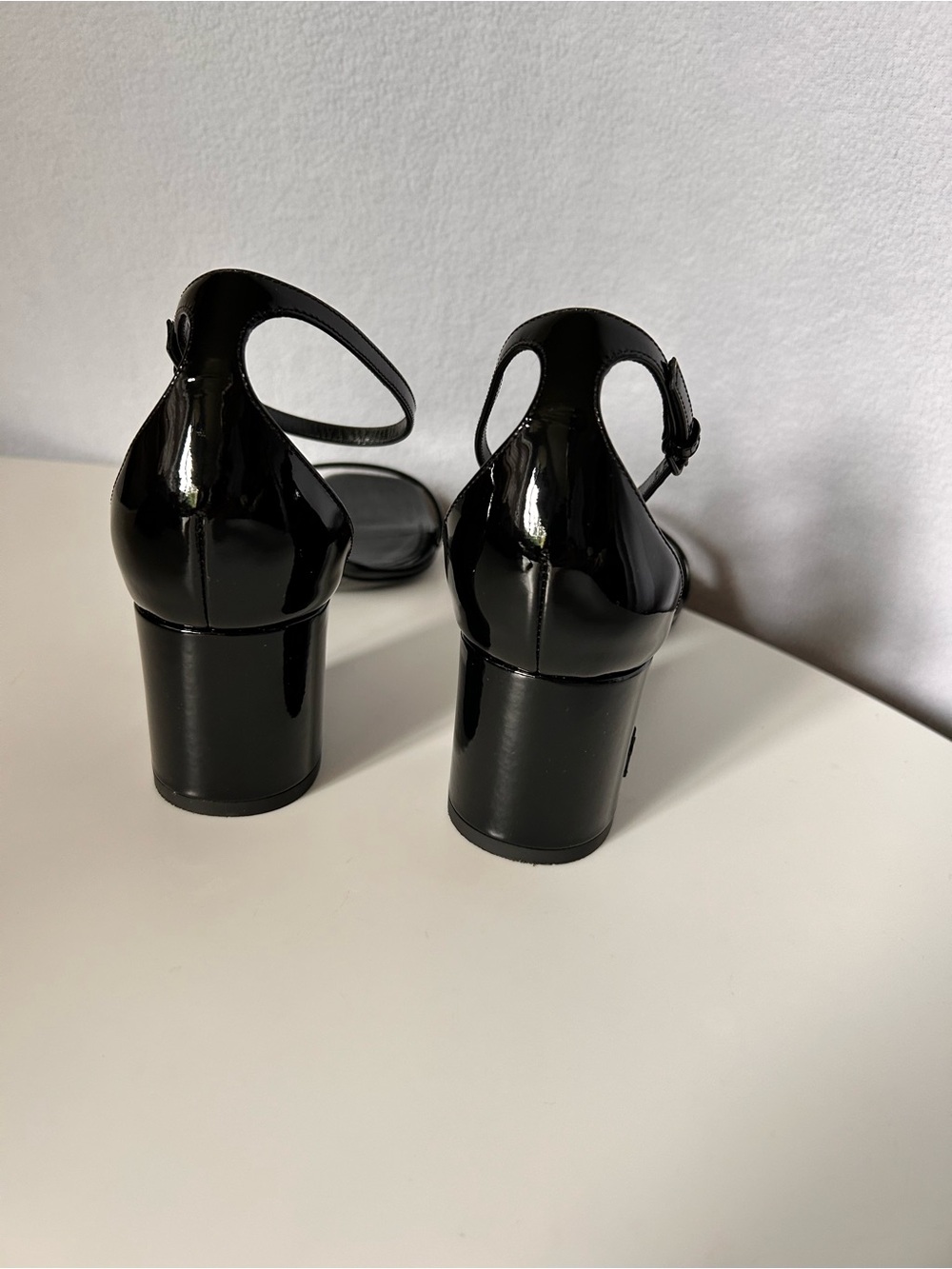 Yves Saint Laurent Black Patent Leather Ankle-Strap Block Heels Size 10 - Picture 4 of 8